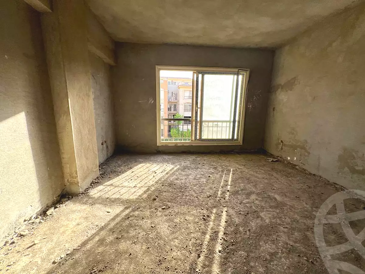 https://aqarmap.com.eg/en/listing/7184320-for-sale-cairo-new-cairo-compounds-stwn-ryzydns-by-ar-y-llttwyr