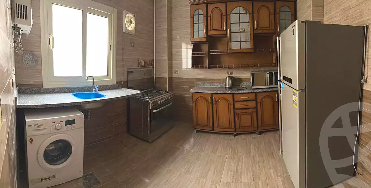 https://aqarmap.com.eg/ar/listing/7184708-for-rent-cairo-new-cairo-first-settlement-mhwr-mstfy-kml