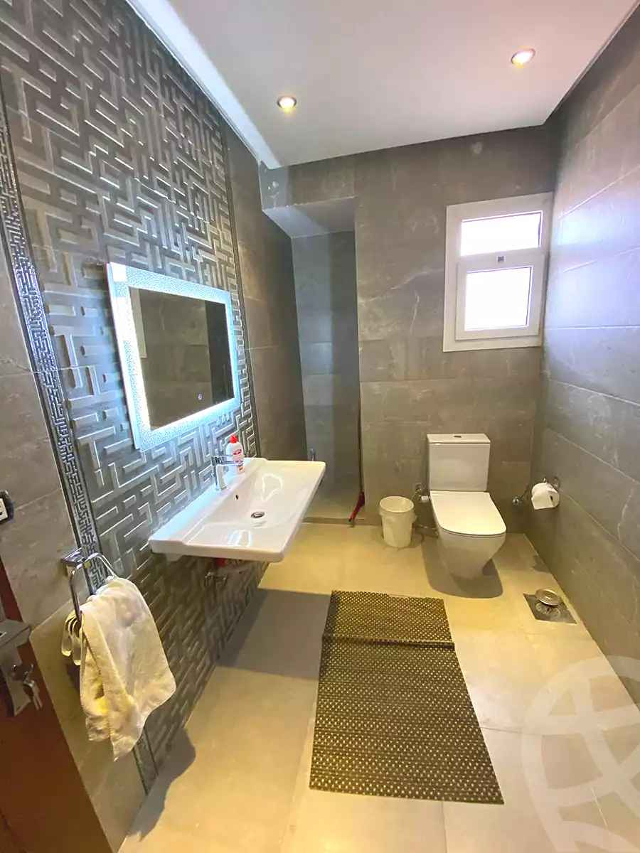 https://aqarmap.com.eg/ar/listing/7184945-for-sale-cairo-new-cairo-ganob-el-akadamiya-south-academy-b-medhat-el-kholy-st