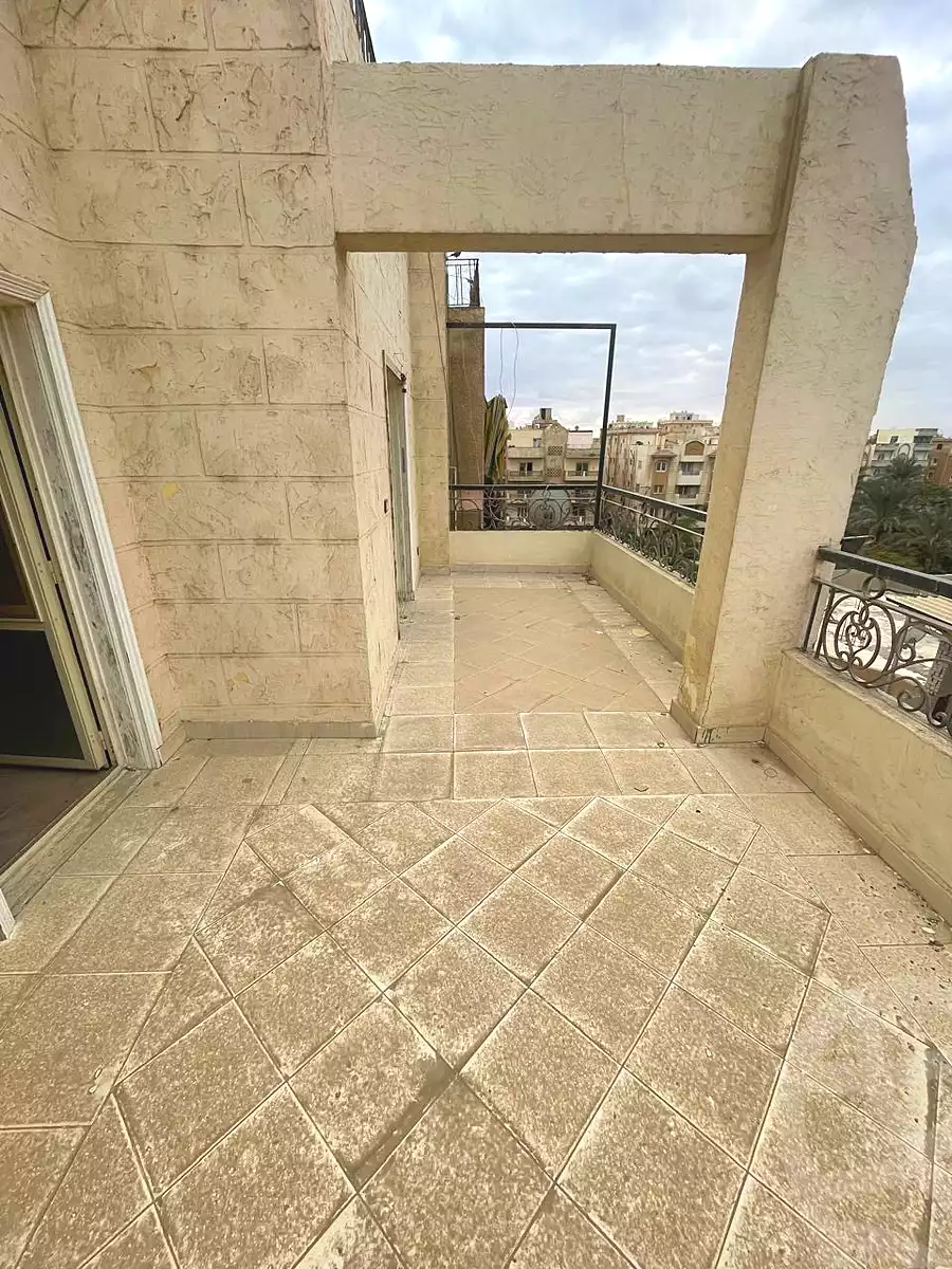 https://aqarmap.com.eg/ar/listing/7185875-for-sale-cairo-6th-of-october-el-ahyaa-neighborhood-1st-rich-bake-st