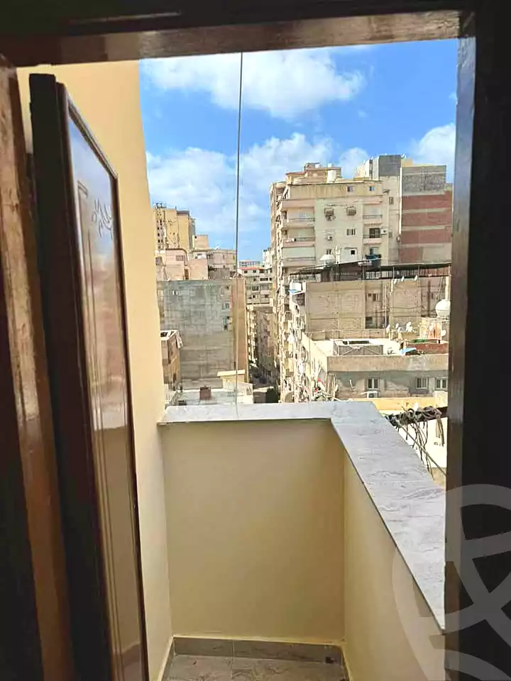 https://aqarmap.com.eg/en/listing/7185987-for-sale-alexandria-ganaklis