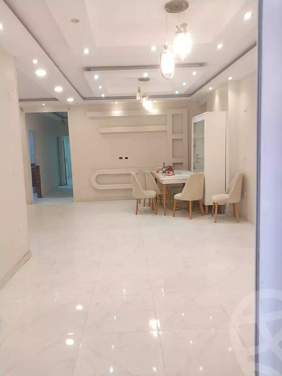 https://aqarmap.com.eg/en/listing/7186145-for-sale-cairo-helwan-hadayek-helwan-nile-corniche-st