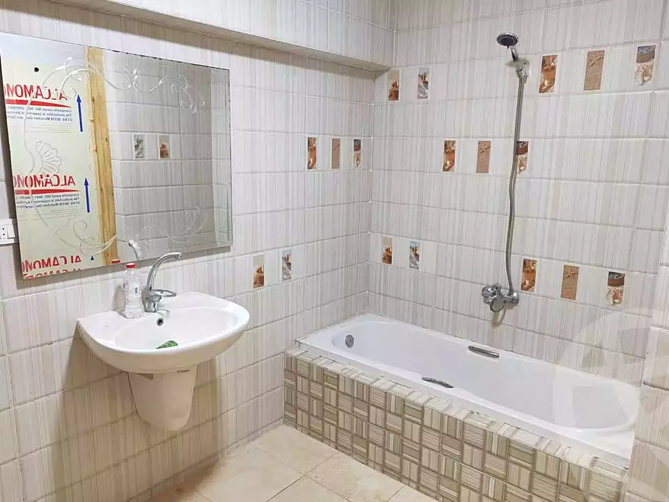 https://aqarmap.com.eg/ar/listing/7186162-for-rent-alexandria-el-montazah