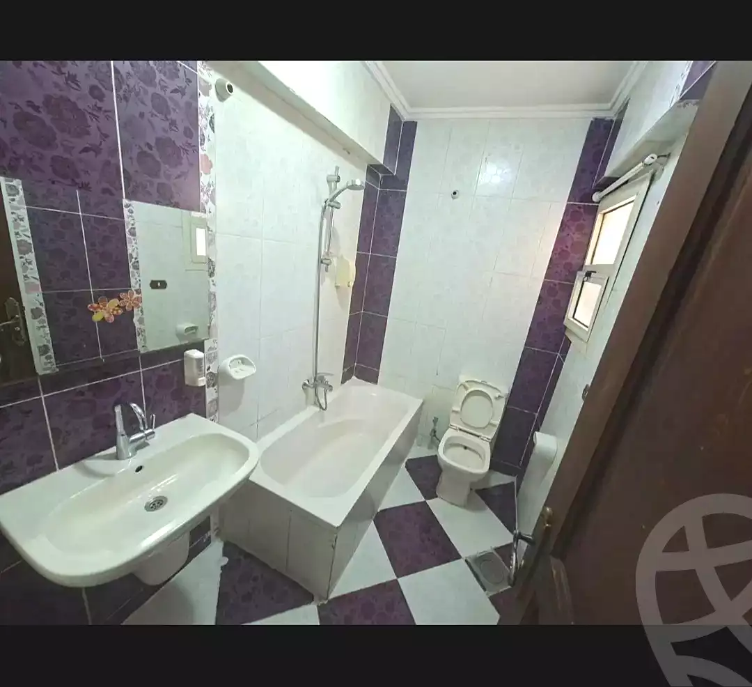https://aqarmap.com.eg/en/listing/7186248-for-sale-alexandria-sydy-bshr-sydy-bshr-bhry-mohamed-el-srafi-st.