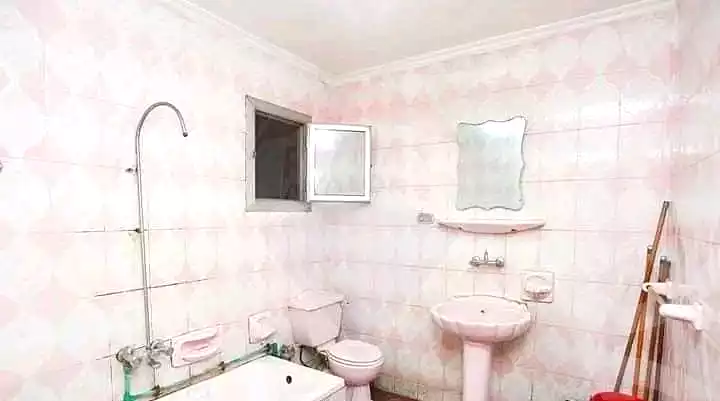 https://aqarmap.com.eg/en/listing/7186767-for-sale-alexandria-lsywf-gamila-abu-herid-st