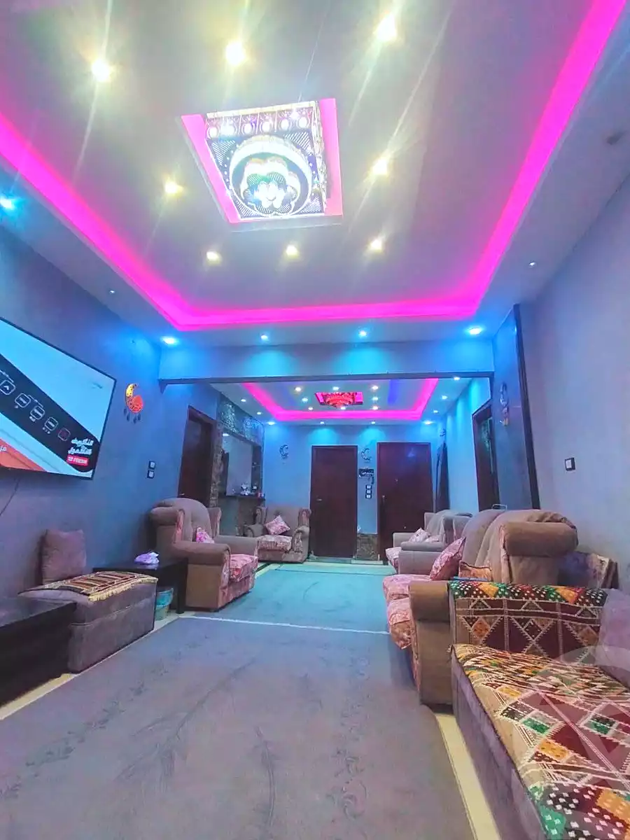 https://aqarmap.com.eg/ar/listing/7187094-for-sale-cairo-helwan-helwan-el-sharkeya-heidar-st