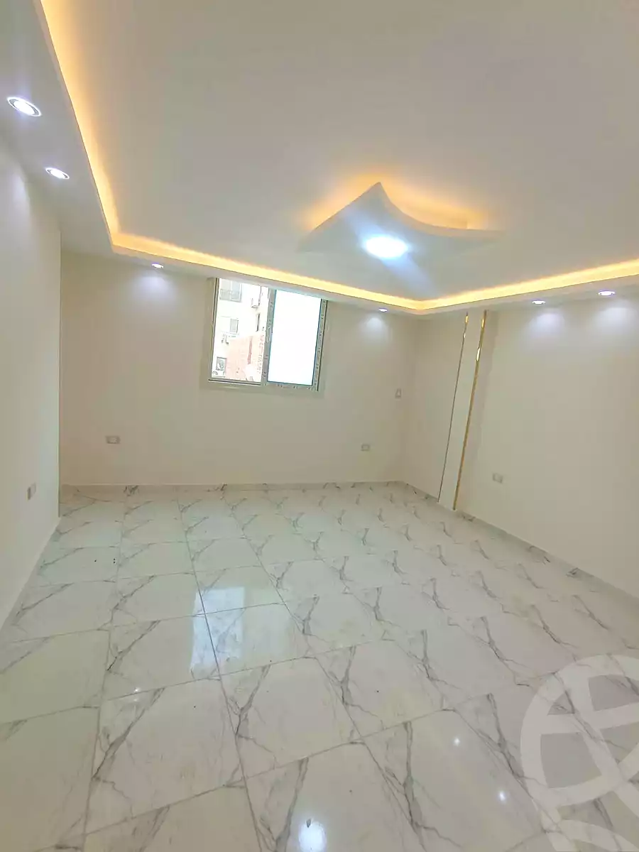https://aqarmap.com.eg/ar/listing/7187280-for-sale-cairo-helwan-mohamed-sayed-ahmed-st