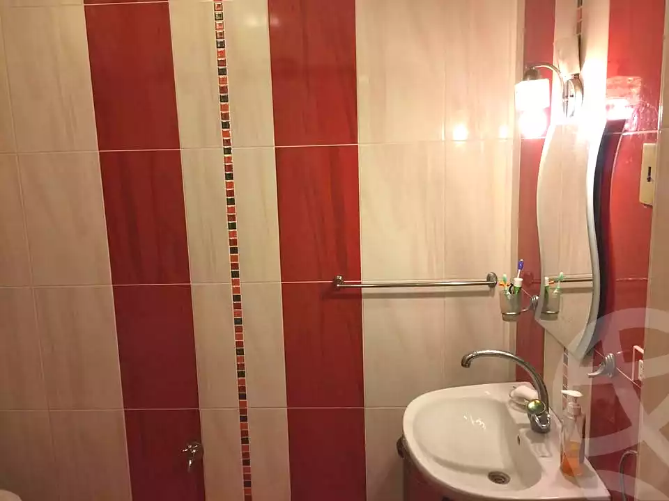 https://aqarmap.com.eg/ar/listing/7188098-for-sale-alexandria-al-agamy-bw-ywsf