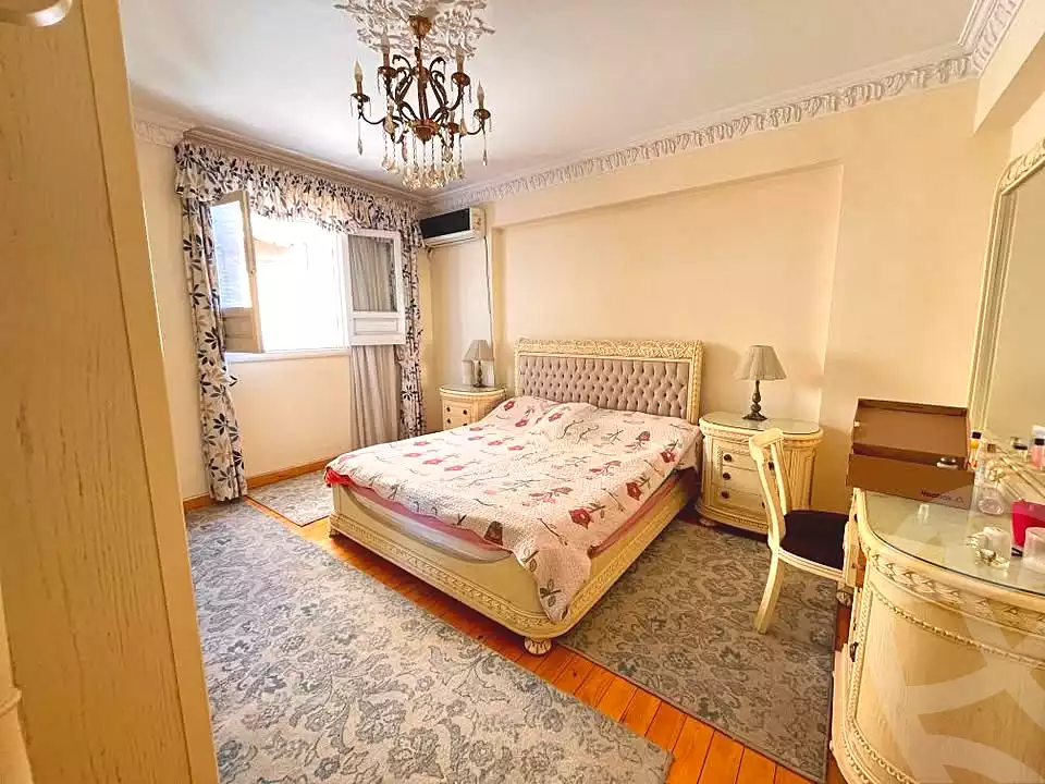https://aqarmap.com.eg/en/listing/7188813-for-sale-alexandria-camp-cesar-port-said-street