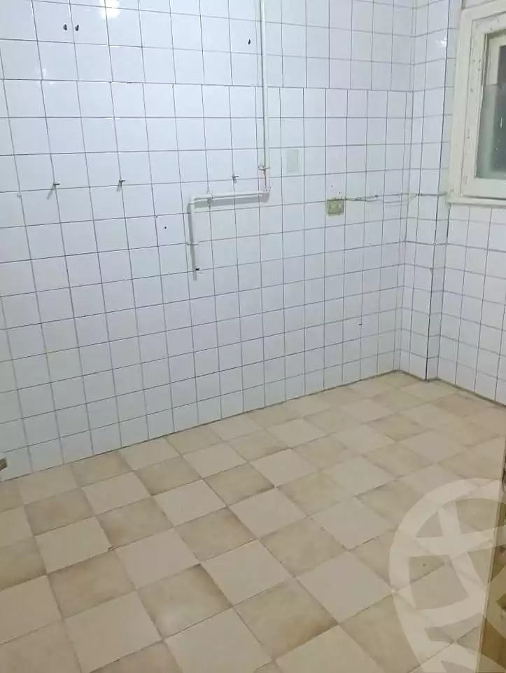https://aqarmap.com.eg/ar/listing/7188979-for-sale-alexandria-ganaklis