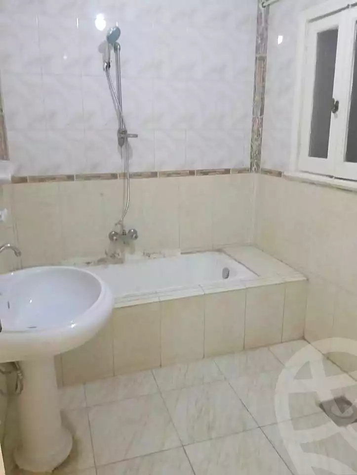 https://aqarmap.com.eg/ar/listing/7188979-for-sale-alexandria-ganaklis