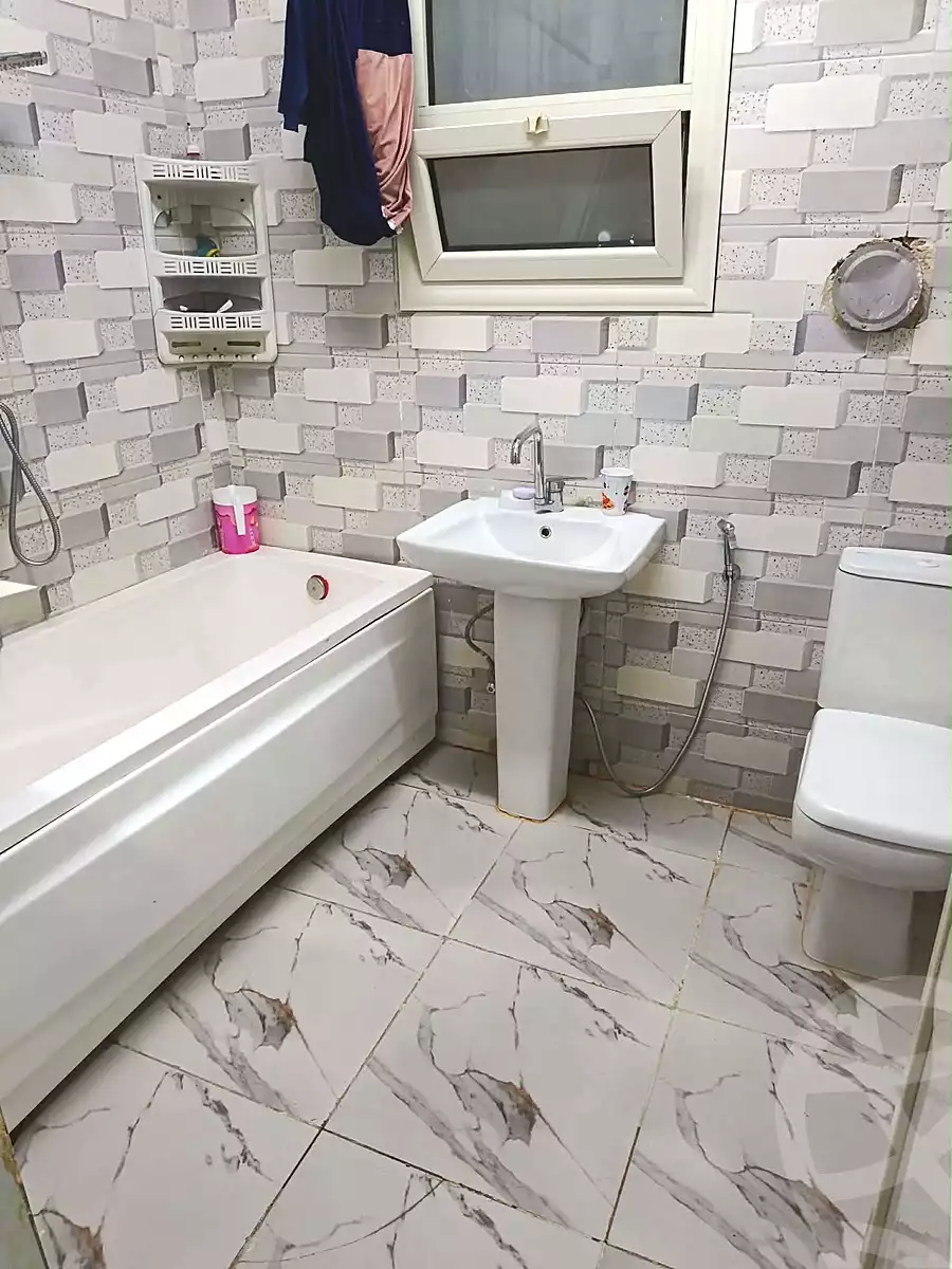 https://aqarmap.com.eg/ar/listing/7189034-for-sale-cairo-ain-shams-ain-shams-el-sharkia-el-eshrein-stt