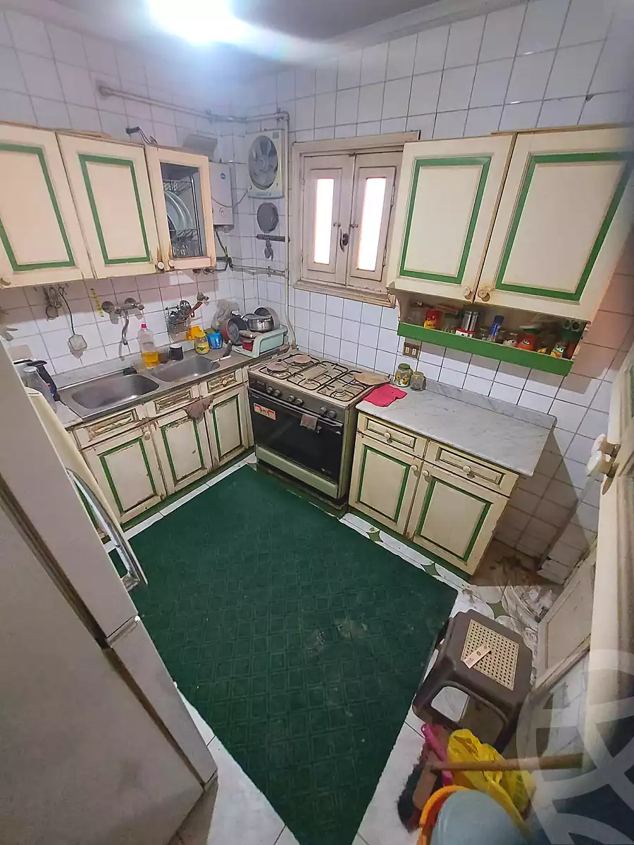 https://aqarmap.com.eg/ar/listing/7189043-for-sale-cairo-helwan-helwan-el-sharkeya-mostafa-safwat-st