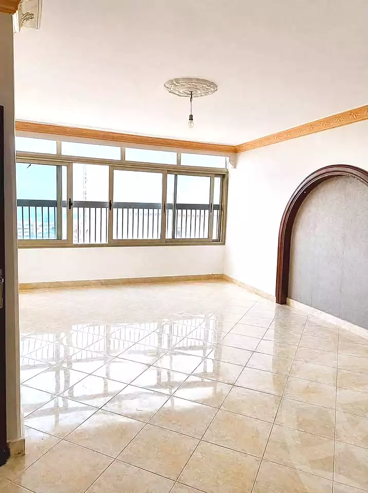 https://aqarmap.com.eg/ar/listing/7189234-for-rent-alexandria-zezenia