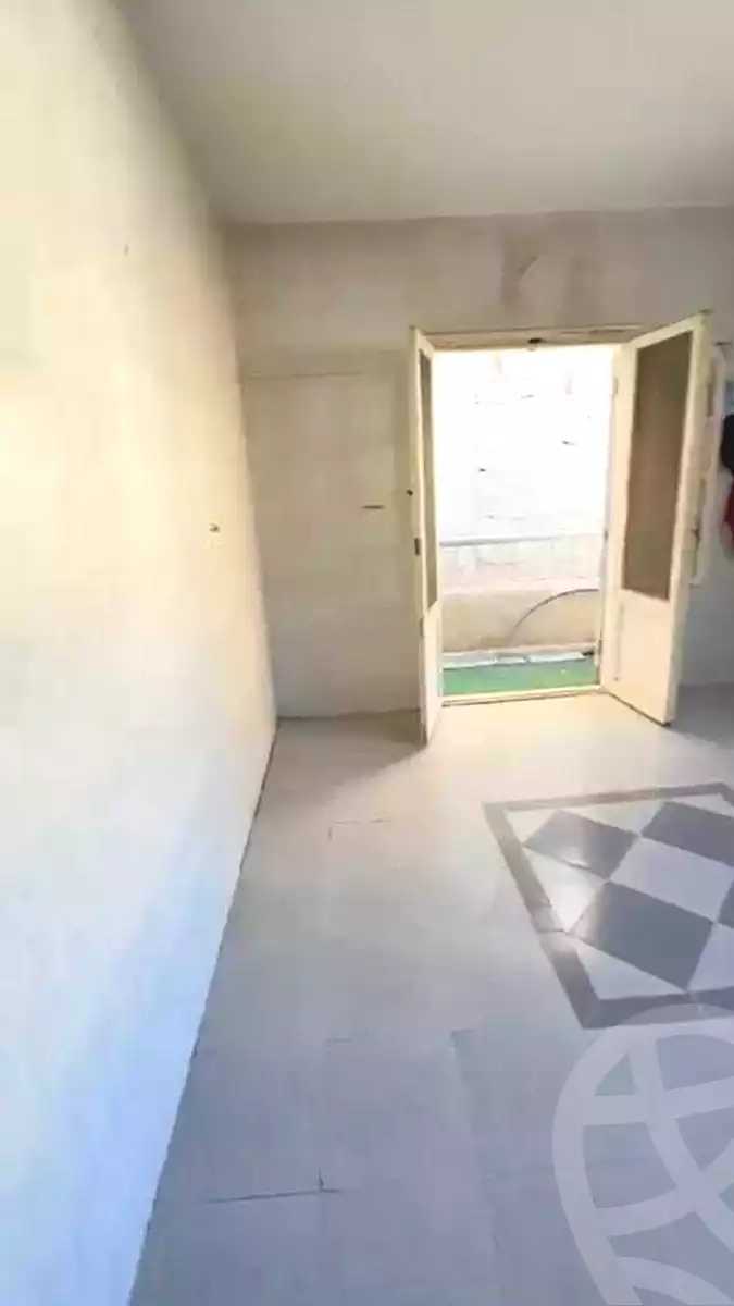 https://aqarmap.com.eg/ar/listing/7189797-for-sale-alexandria-al-agamy-bw-ywsf