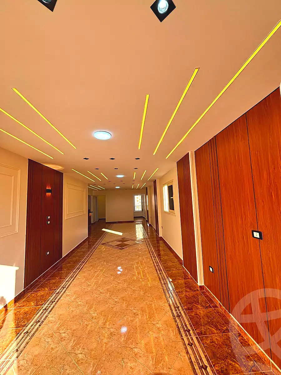 https://aqarmap.com.eg/ar/listing/7190197-for-sale-alexandria-sydy-bshr-sydy-bshr-bhry-shr-mhmwd-l-yswy