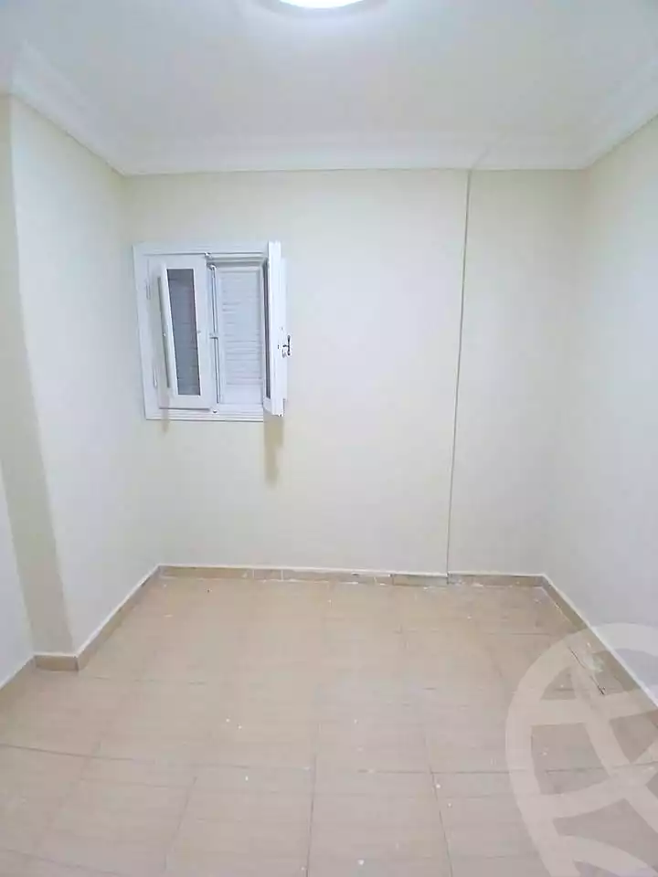https://aqarmap.com.eg/ar/listing/7190243-for-sale-alexandria-sydy-bshr-sydy-bshr-bhry-gamal-abd-el-nasir-st
