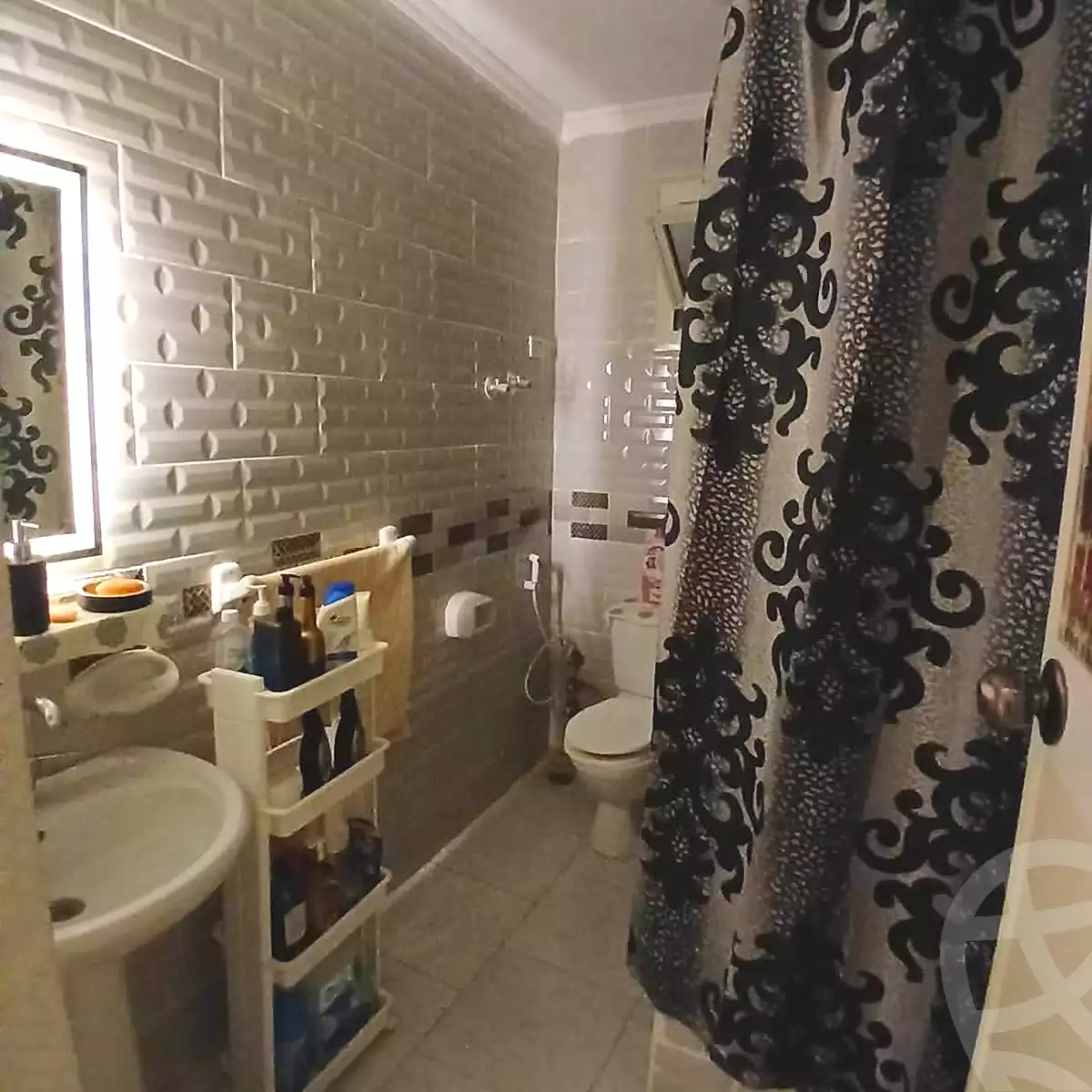 https://aqarmap.com.eg/ar/listing/7190680-for-sale-alexandria-al-agamy-lbytsh-bianchiii