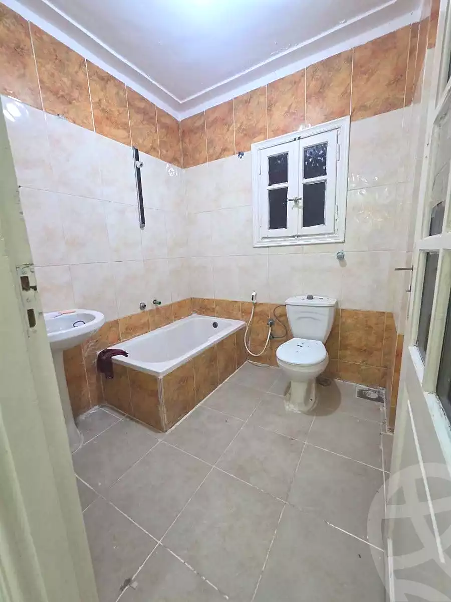 https://aqarmap.com.eg/en/listing/7190748-for-sale-alexandria-al-agamy-shataa-el-nakheel-street-10