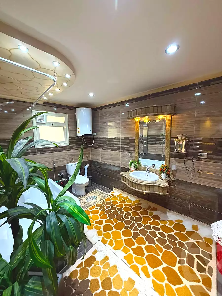 https://aqarmap.com.eg/ar/listing/7190826-for-sale-alexandria-al-agamy-lbytsh-al-kaada-st