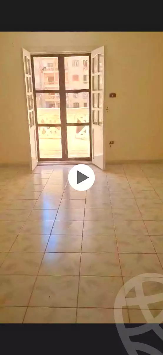 https://aqarmap.com.eg/ar/listing/7190843-for-sale-alexandria-sydy-bshr-sydy-bshr-bhry