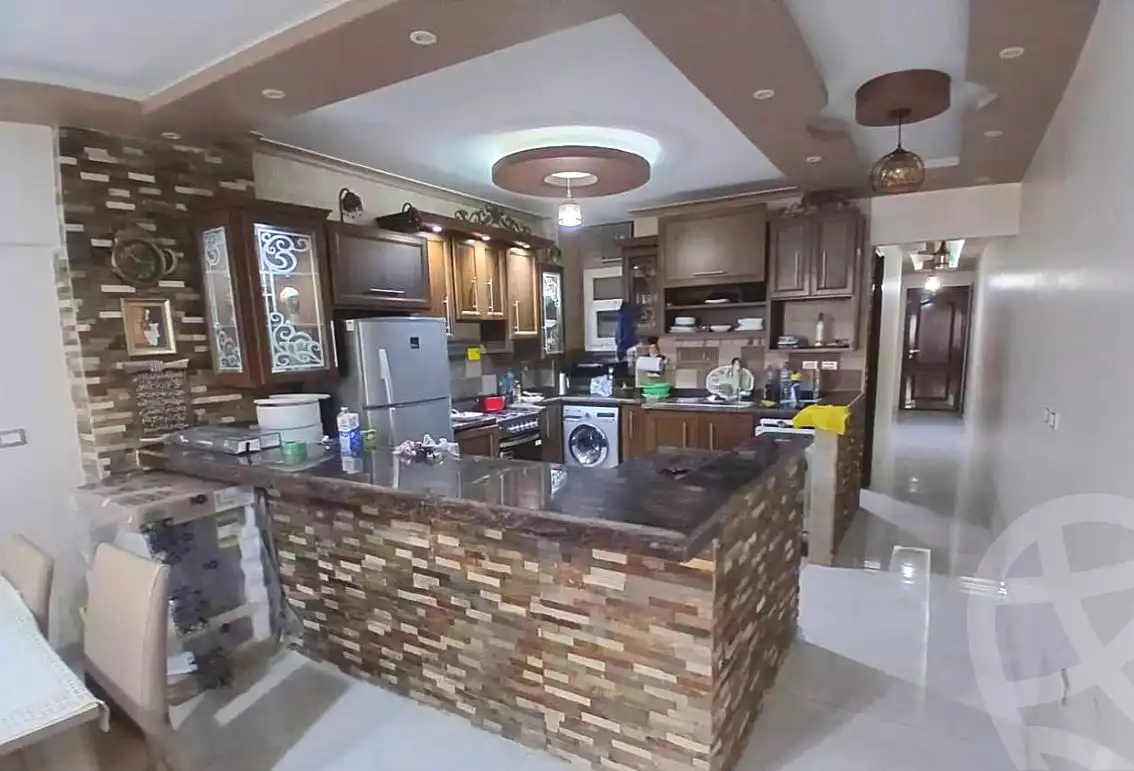 https://aqarmap.com.eg/ar/listing/7190860-for-sale-alexandria-camp-cesar-el-gaish-rd