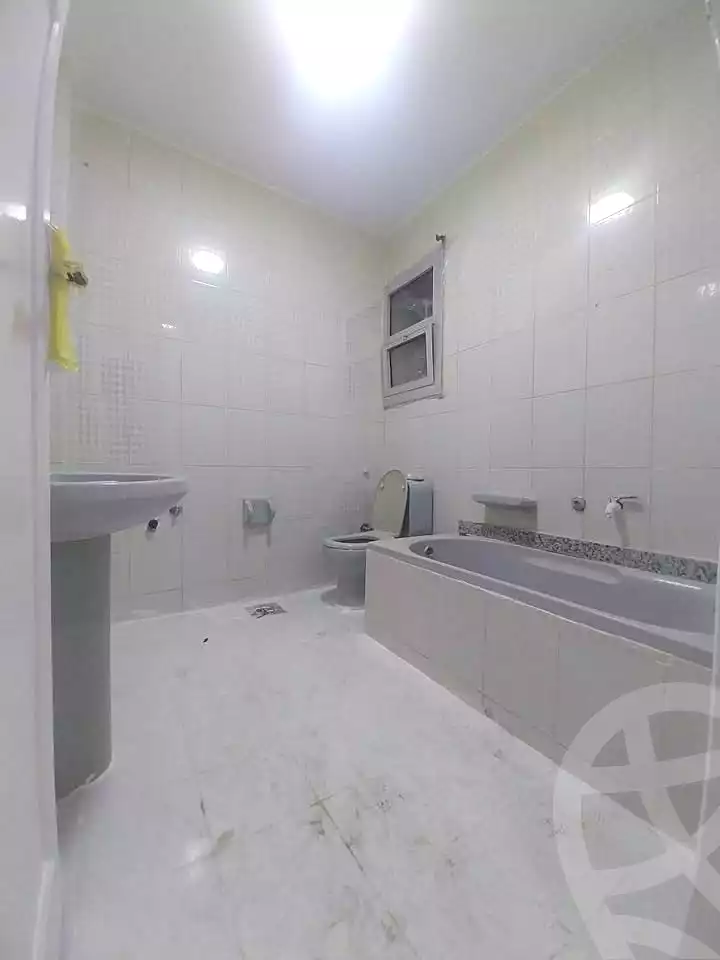 https://aqarmap.com.eg/en/listing/7191471-for-sale-alexandria-al-agamy-shataa-el-nakheel