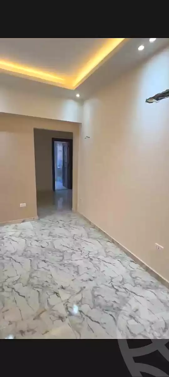 https://aqarmap.com.eg/ar/listing/7191717-for-rent-cairo-new-cairo-compounds-hayati-residence