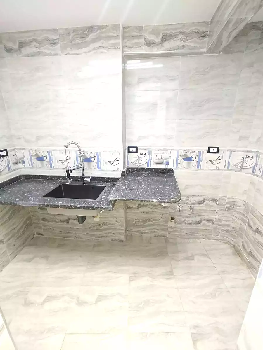 https://aqarmap.com.eg/ar/listing/7191944-for-sale-alexandria-lsywf-el-falki