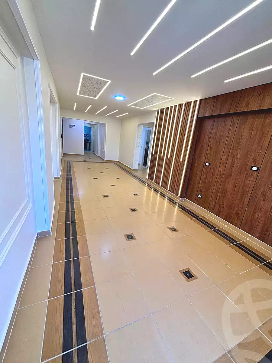 https://aqarmap.com.eg/ar/listing/7192176-for-sale-alexandria-miami-el-gaish-rd-st