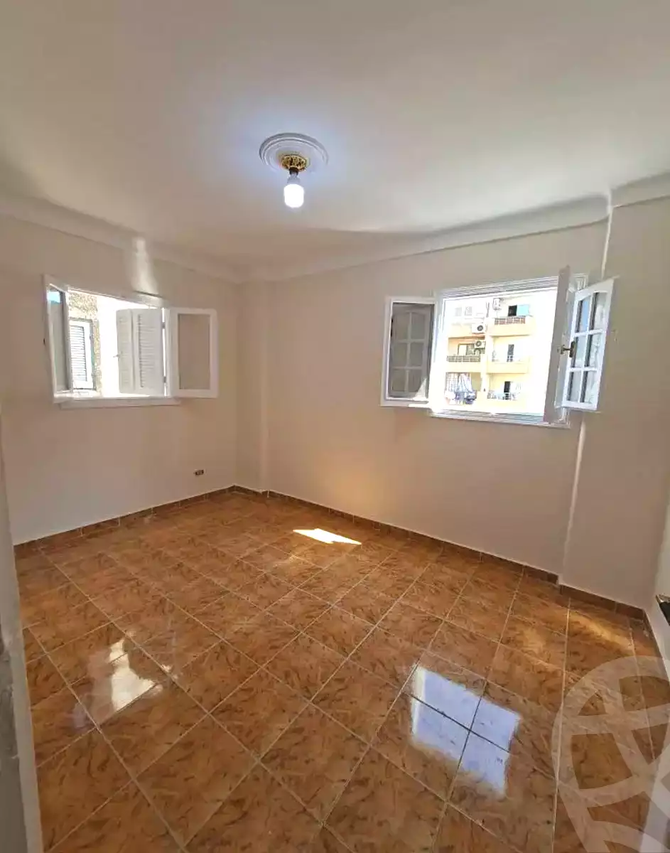 https://aqarmap.com.eg/en/listing/7193413-for-sale-alexandria-el-asafra-l-sfr-bhry