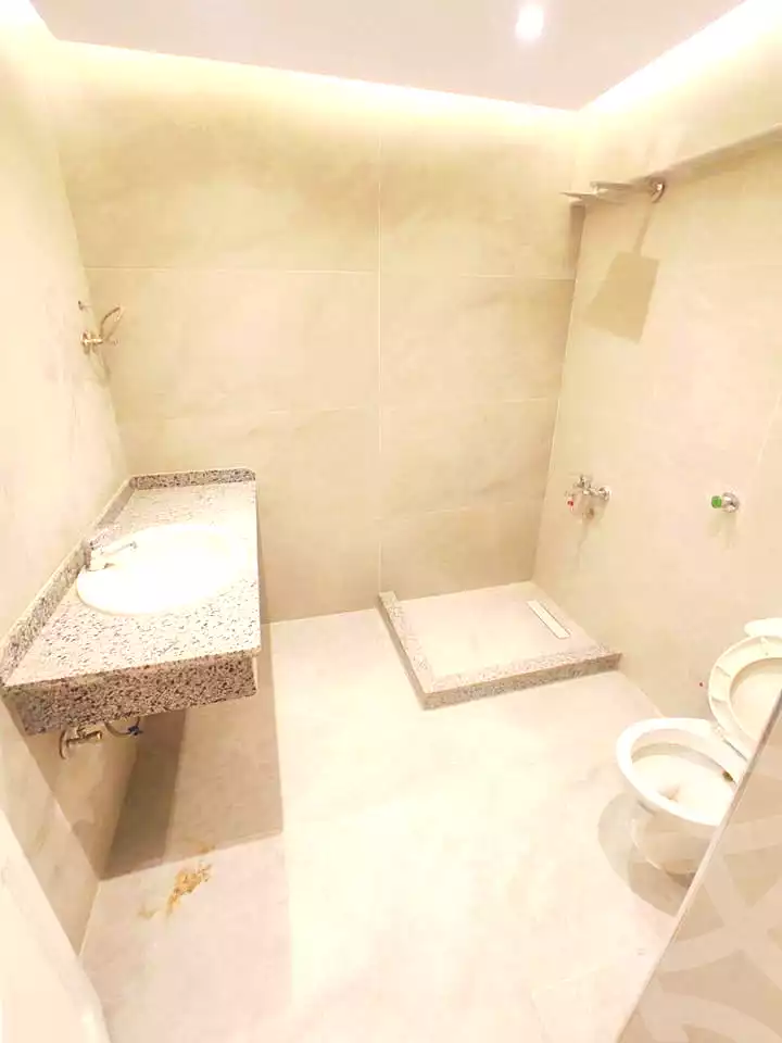 https://aqarmap.com.eg/ar/listing/7194169-for-sale-alexandria-sydy-bshr-sydy-bshr-bhry-khalil-hamada-st
