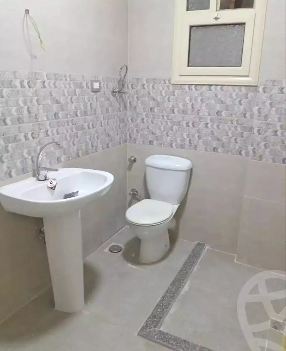 https://aqarmap.com.eg/en/listing/7194233-for-sale-alexandria-el-asafra-ahmed-tiesser-st