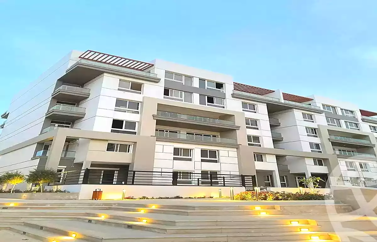https://aqarmap.com.eg/ar/listing/7194899-for-sale-cairo-new-cairo-compounds-hyde-park-parkway-hyde-park-compound
