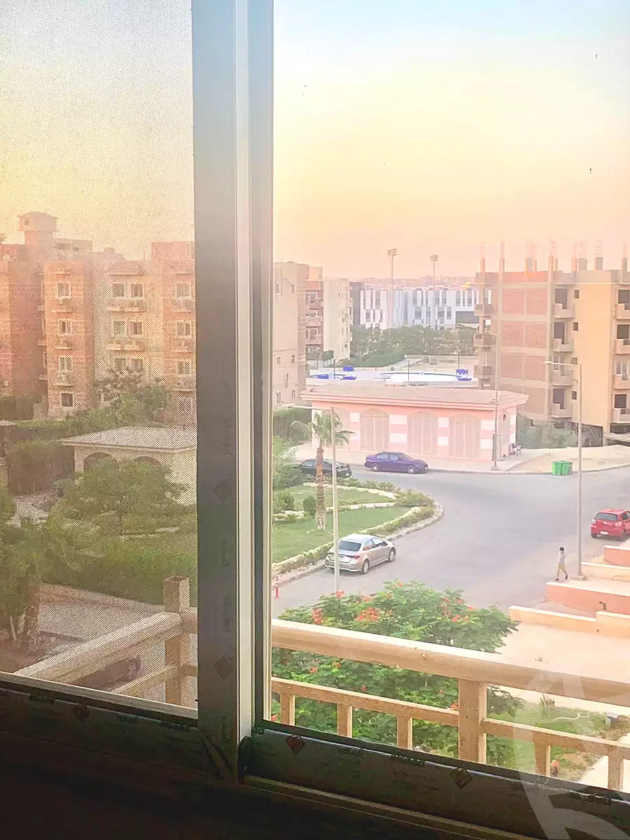 https://aqarmap.com.eg/ar/listing/7194961-for-sale-cairo-6th-of-october-compounds-dream-land-flower-resort