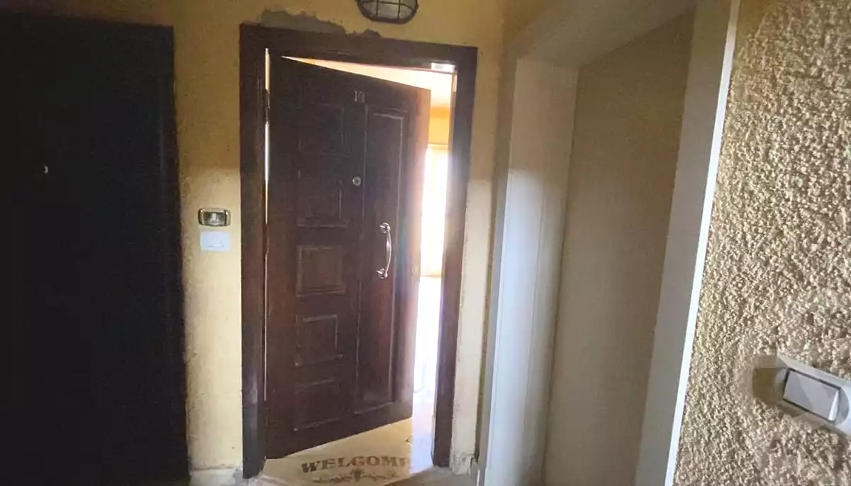 https://aqarmap.com.eg/ar/listing/7178133-for-sale-cairo-el-sheikh-zayed-city-el-hay-elsades-ashaer
