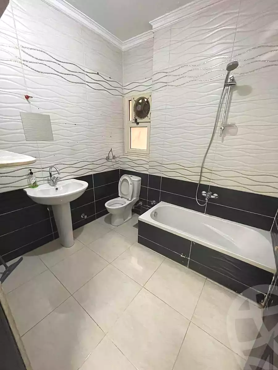 https://aqarmap.com.eg/ar/listing/7195450-for-rent-cairo-new-cairo-ganob-el-akadamiya-south-academy-g-sedki-suliman-st