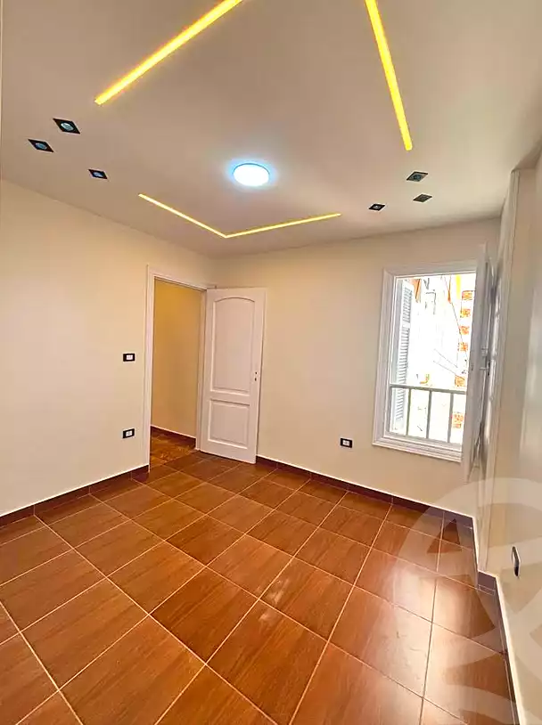 https://aqarmap.com.eg/ar/listing/7195614-for-sale-alexandria-sydy-bshr-sydy-bshr-bhry-shr-mhmwd-l-yswy