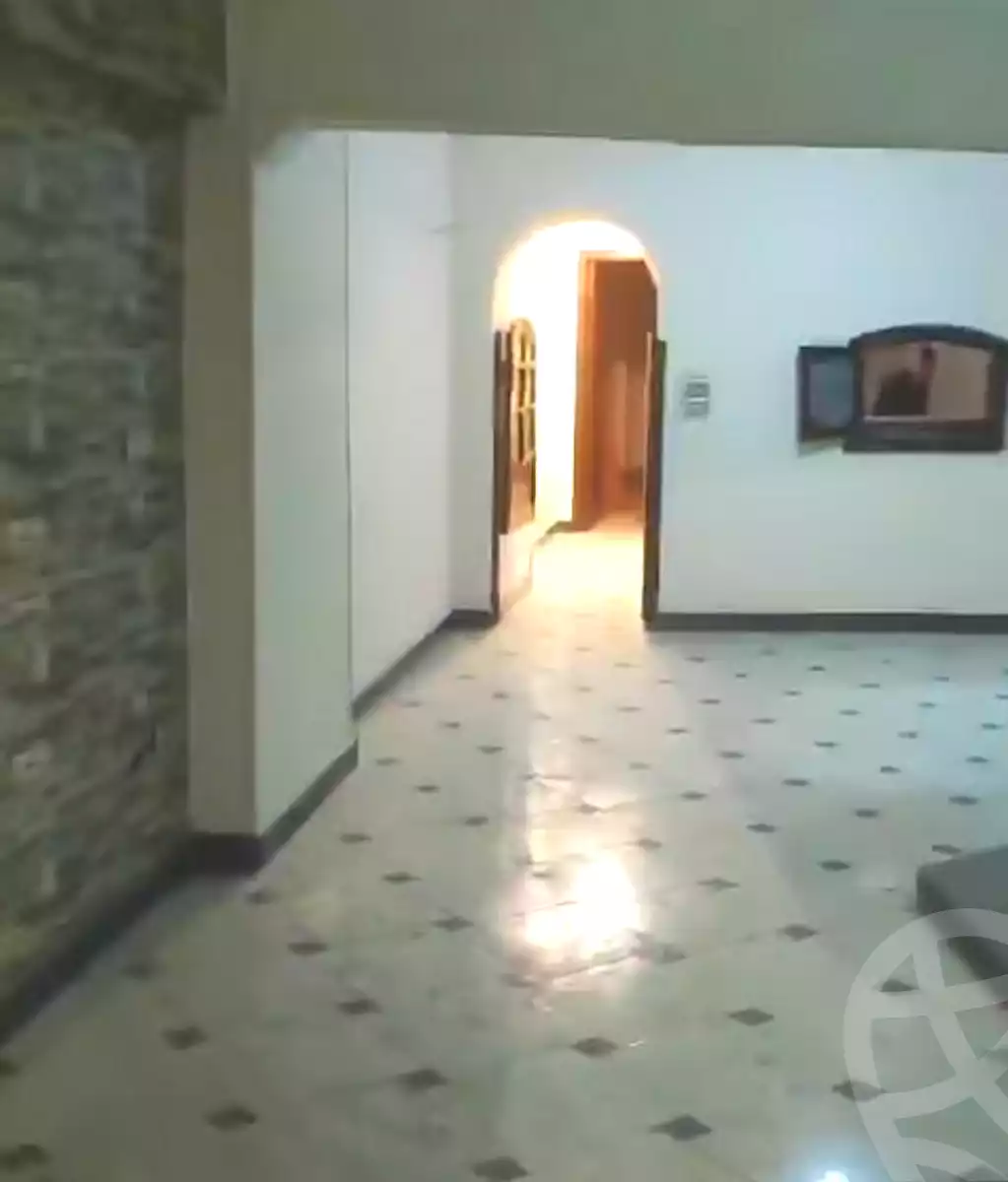 https://aqarmap.com.eg/ar/listing/7195829-for-sale-cairo-ain-shams-ain-shams-el-sharkia-el-zahraa-st