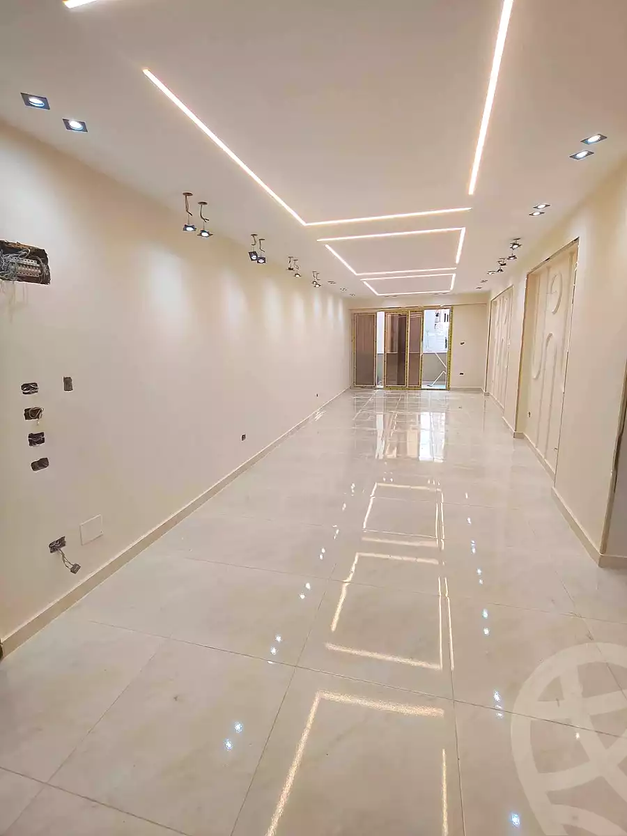 https://aqarmap.com.eg/ar/listing/7195921-for-sale-alexandria-sydy-bshr-sydy-bshr-qbly-street-17