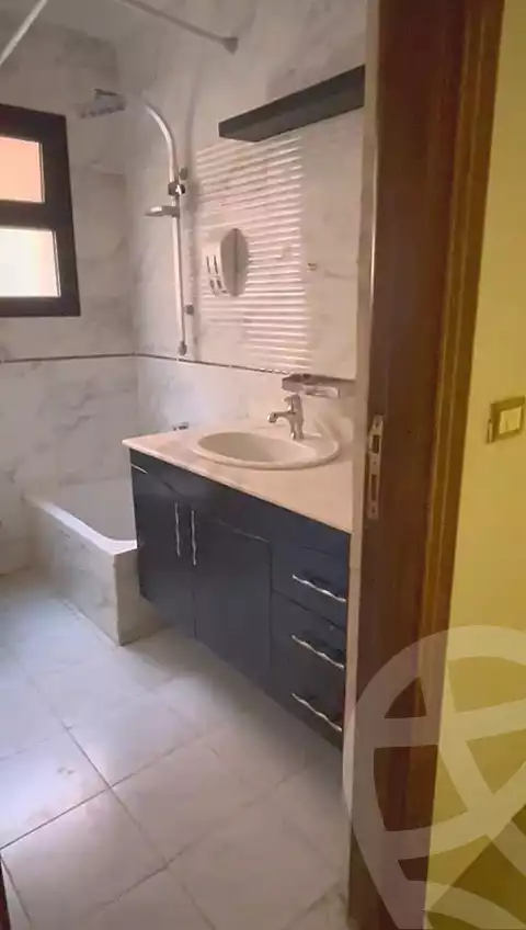 https://aqarmap.com.eg/ar/listing/7196071-for-sale-cairo-new-cairo-el-narges-el-narges-omarat-mohamed-sabry-abu-alam-st