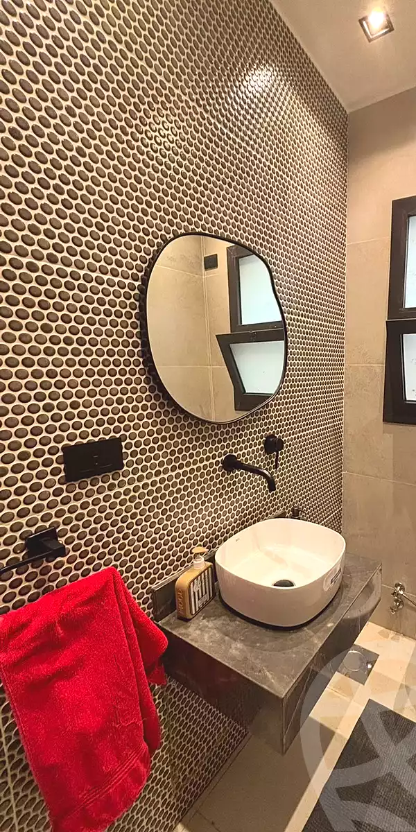 https://aqarmap.com.eg/ar/listing/7196116-for-rent-cairo-el-sheikh-zayed-city-compounds-kmbwnd-wyst-twn-swdyk
