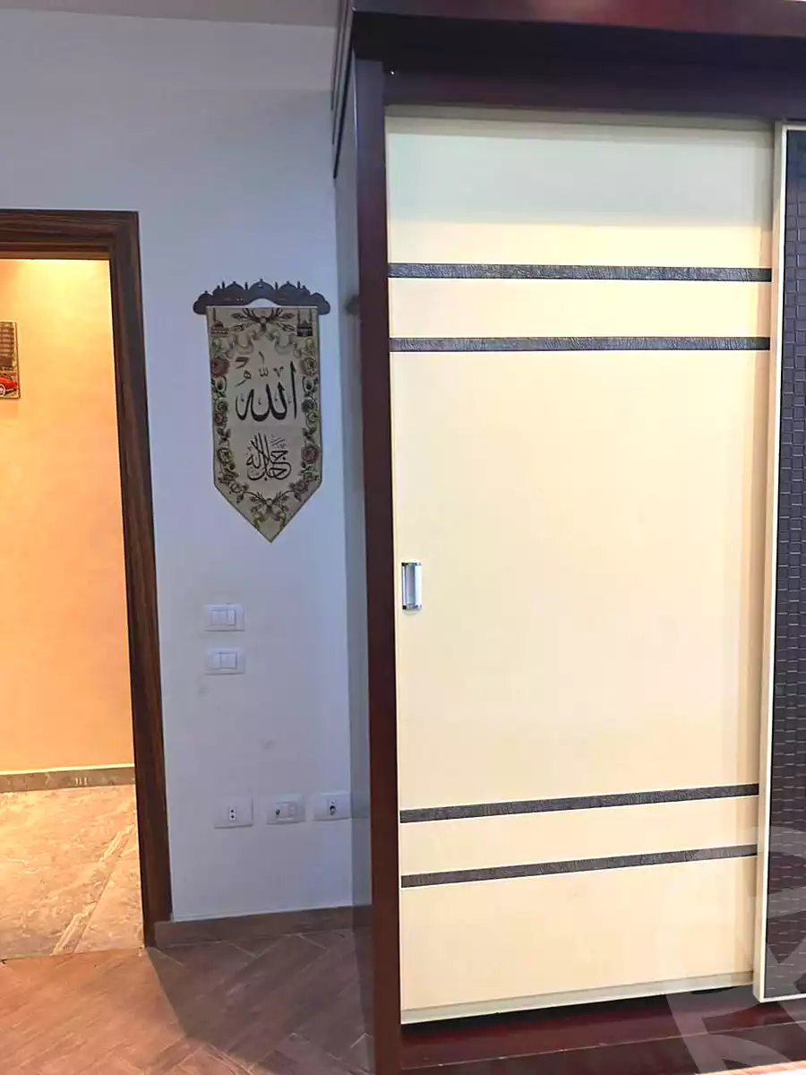 https://aqarmap.com.eg/en/listing/7196125-for-rent-cairo-el-sheikh-zayed-city-el-hay-elasher-street-100
