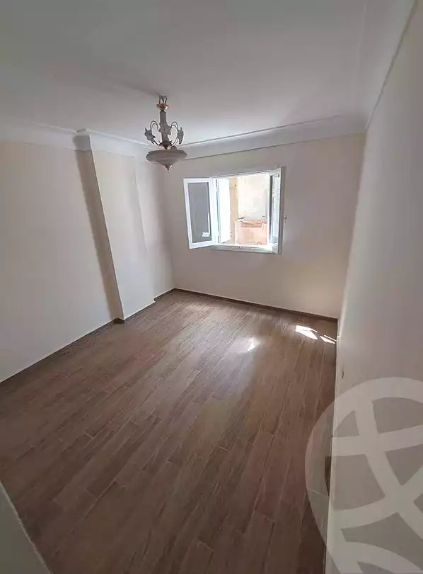 https://aqarmap.com.eg/en/listing/7196489-for-sale-alexandria-sydy-bshr-sydy-bshr-bhry