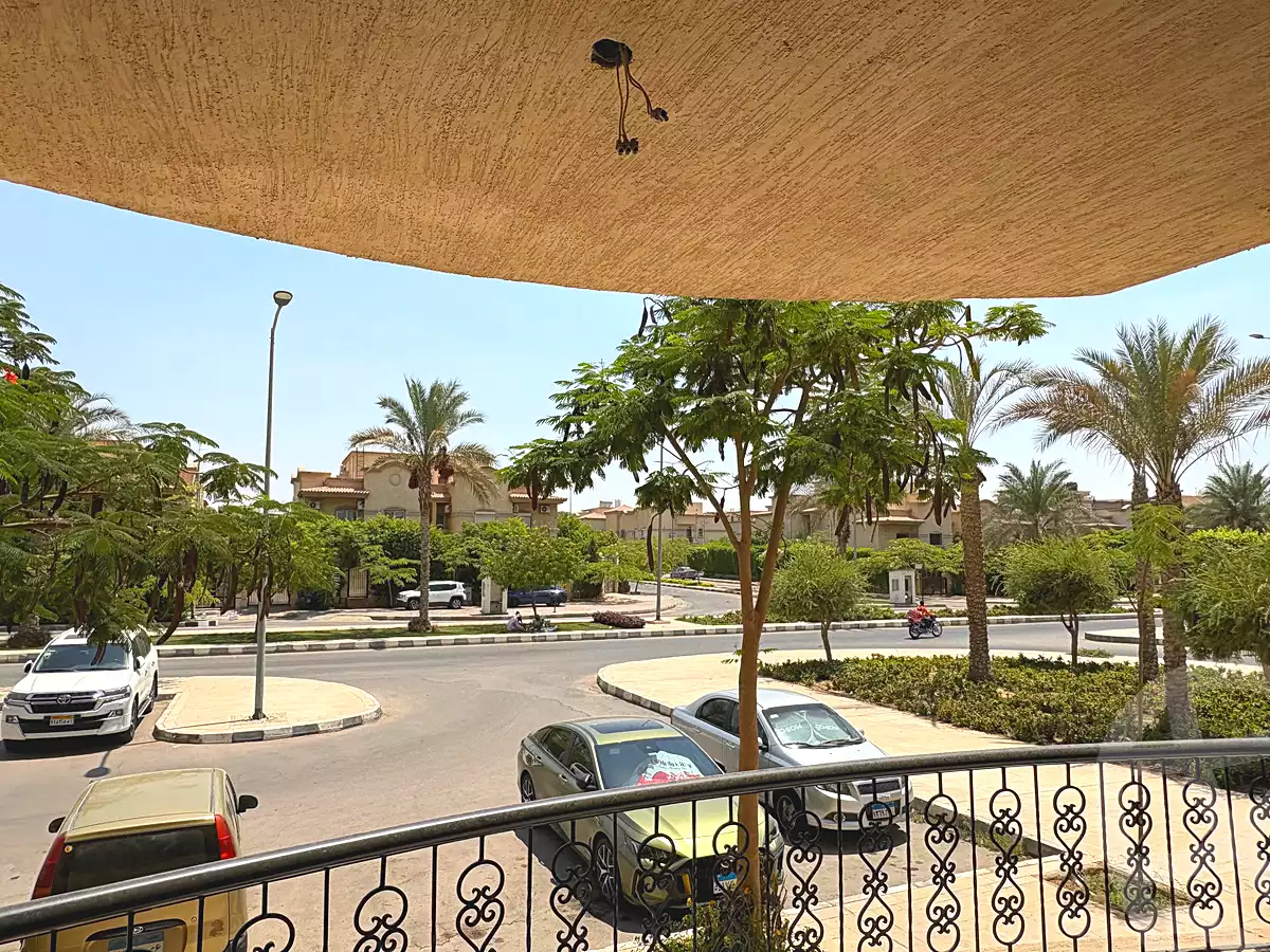 https://aqarmap.com.eg/ar/listing/7196801-for-sale-cairo-new-cairo-lrhb-city-phase-2-amr-ibn-el-aas-st