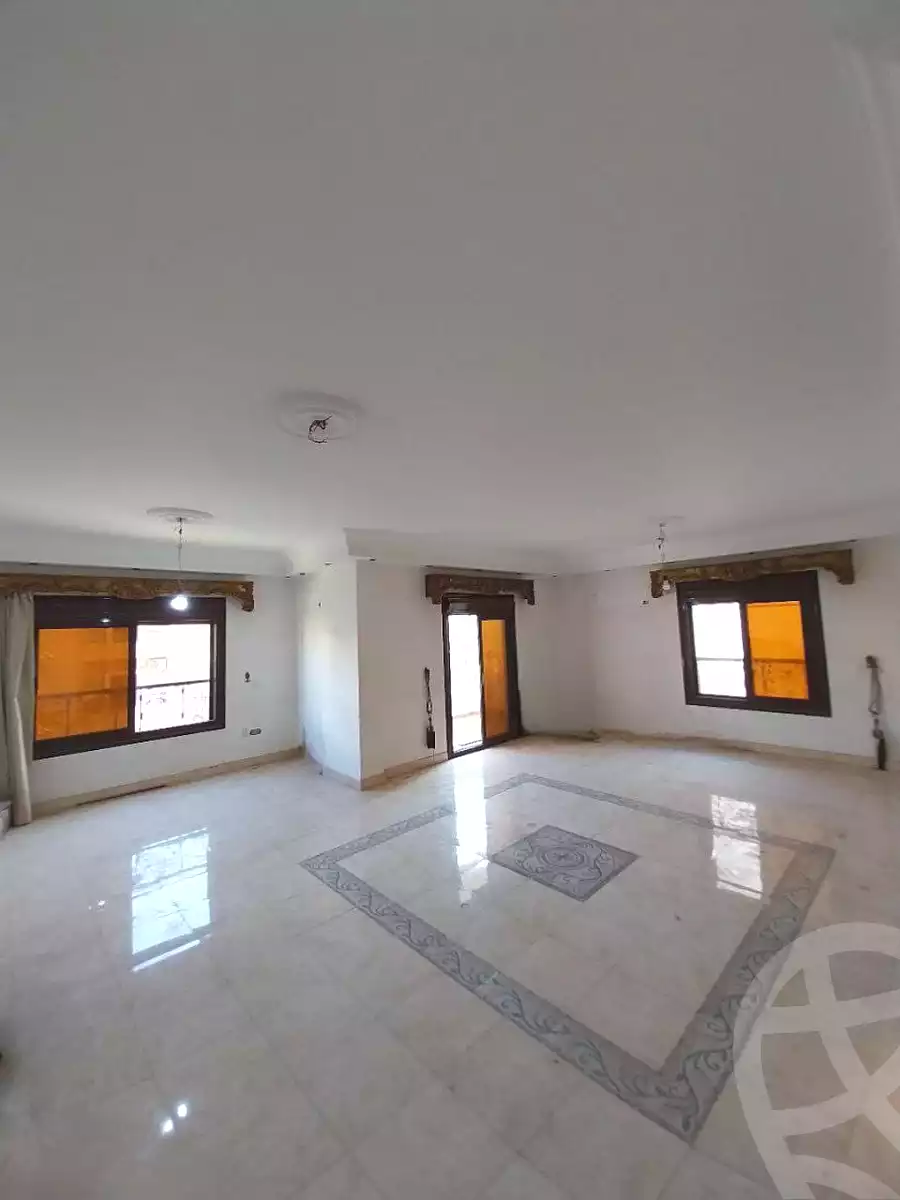 https://aqarmap.com.eg/ar/listing/7196883-for-sale-cairo-new-cairo-el-ahyaa-first-neighborhood-street-1