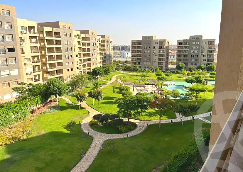 شقة بـ٣ غرف نوم في ذا سكوير، صورة ٣ من ١٢