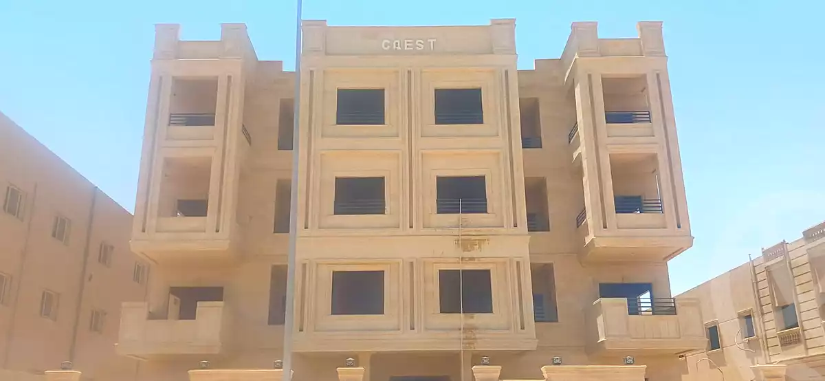 https://aqarmap.com.eg/ar/listing/7197227-for-sale-cairo-new-cairo-compounds-stwn-ryzydns-by-ar-y-llttwyr
