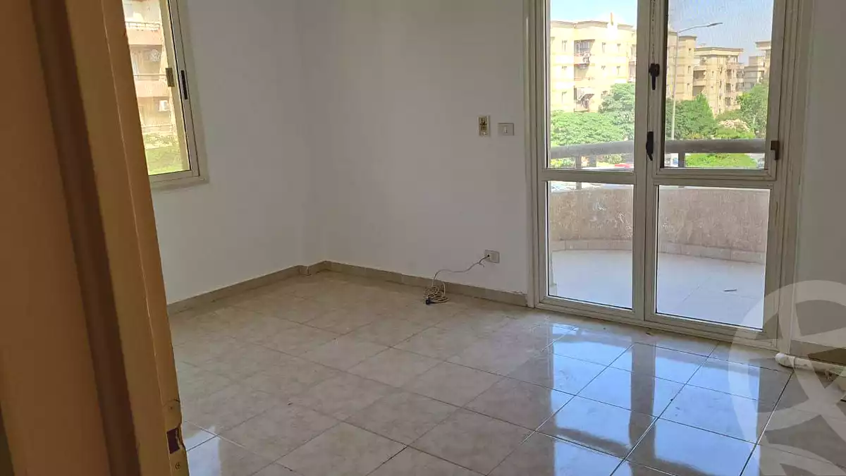https://aqarmap.com.eg/ar/listing/7197684-for-sale-cairo-new-cairo-lrhb-city-phase-2-abou-bakr-el-sedeek-st