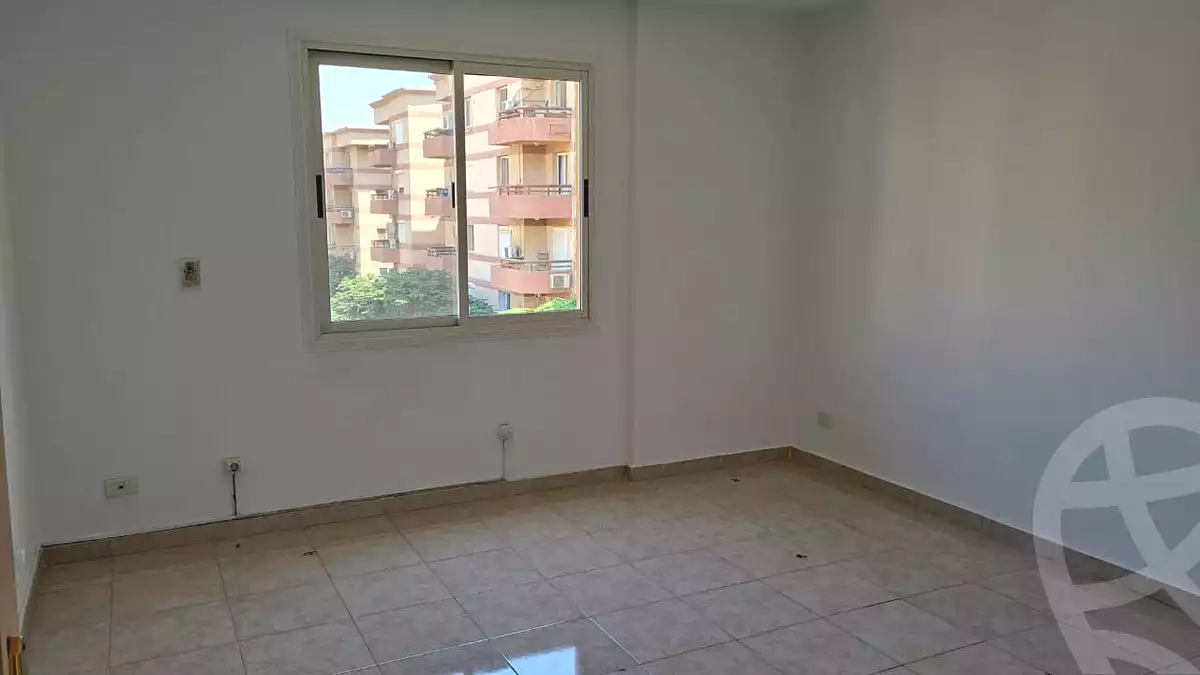 https://aqarmap.com.eg/ar/listing/7197684-for-sale-cairo-new-cairo-lrhb-city-phase-2-abou-bakr-el-sedeek-st